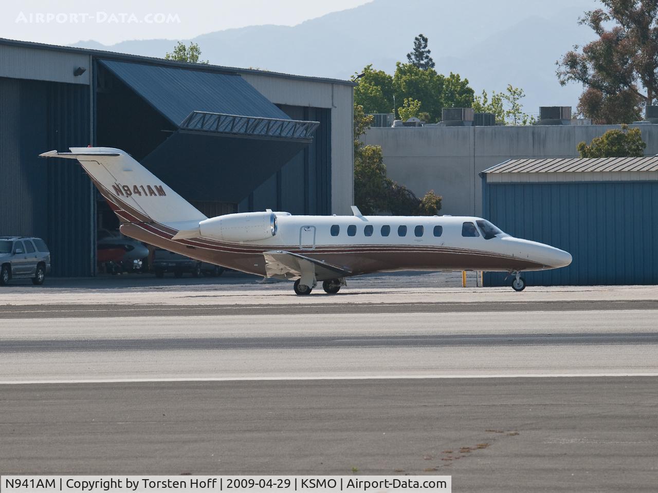 N941AM, 2008 Cessna 525B C/N 525B0252, N941AM taxiing