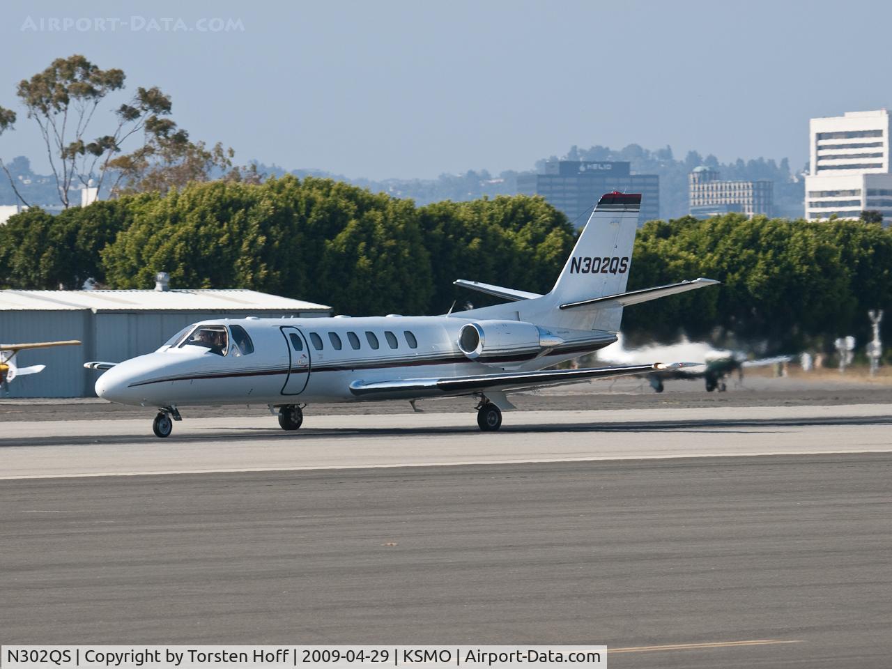 N302QS, 1997 Cessna 560 C/N 560-0402, N302QS departing from RWY 21