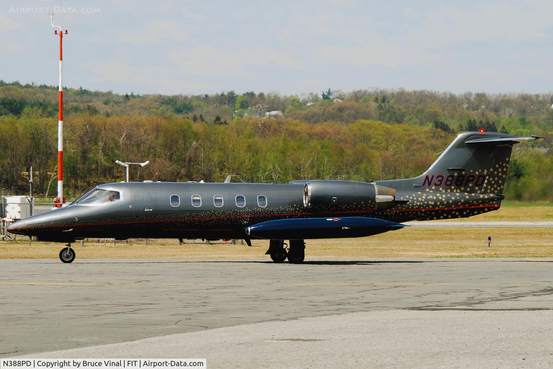 N388PD, 1987 Gates Learjet 35A C/N 630, Fitchburg Mun. Airport