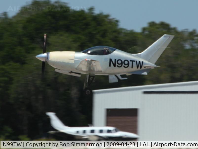 N99TW, Questair Venture C/N V110PN, Departing Sun N Fun 2009 - Lakeland, Florida