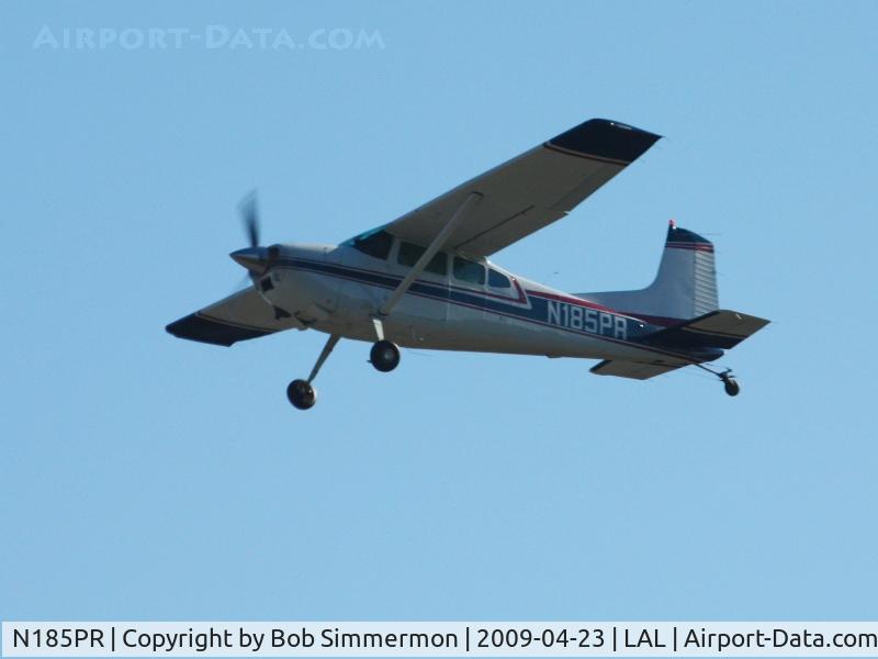 N185PR, 1976 Cessna A185F Skywagon 185 C/N 18502889, Departing Sun N Fun 2009 - Lakeland, Florida