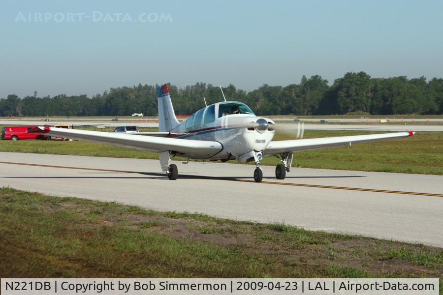 N221DB, 1961 Beech 35-B33 Debonair C/N CD-407, Sun N Fun 2009 - Lakeland, Florida
