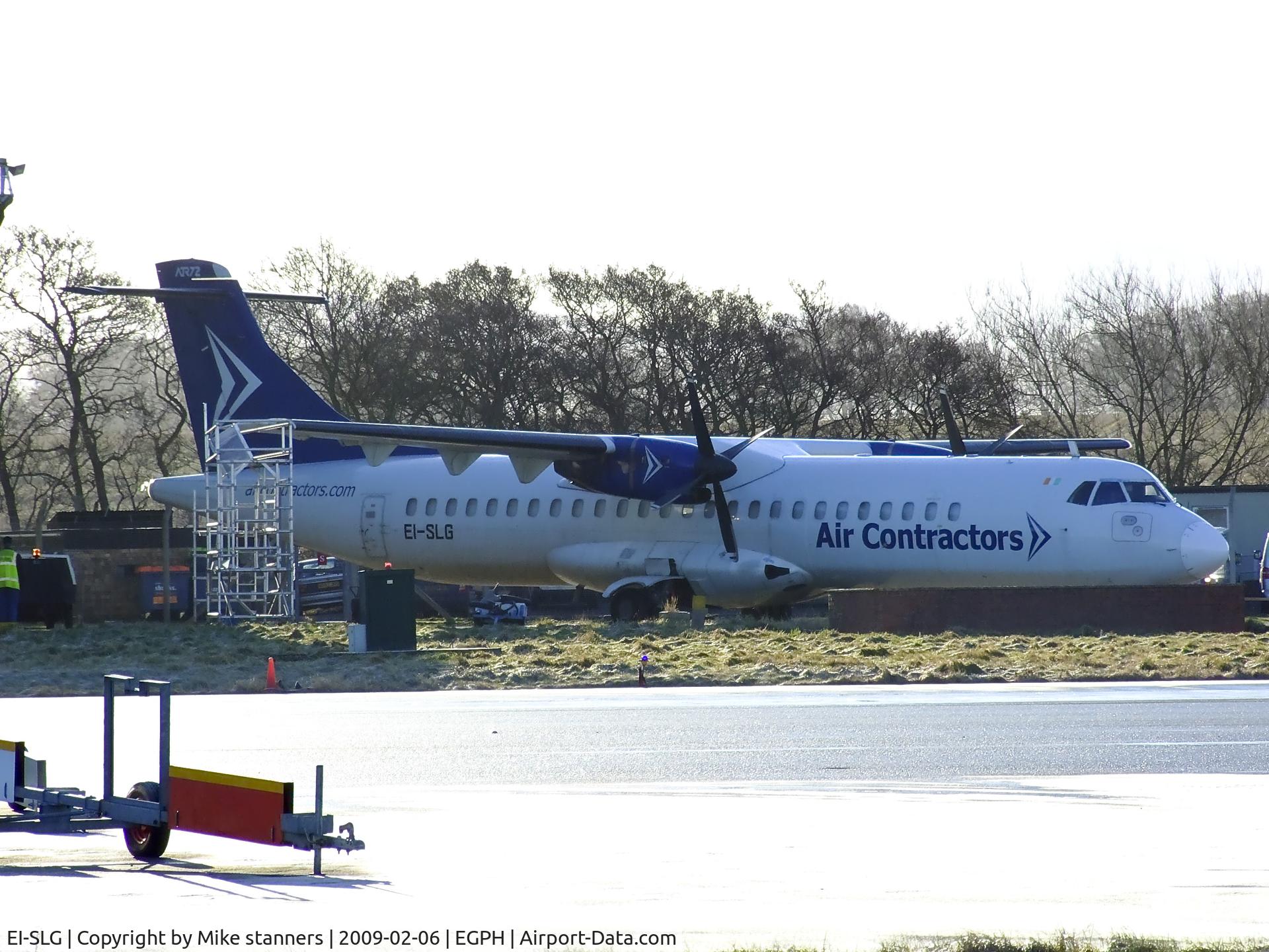 EI-SLG, 1990 ATR 72-202 C/N 183, ATR-72 from Air contractors,at EDI under going maintenance