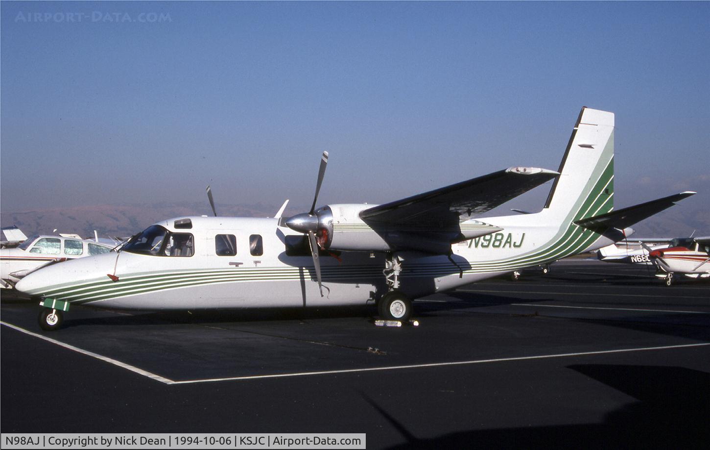 N98AJ, Rockwell International 690B C/N 11458, KSJC