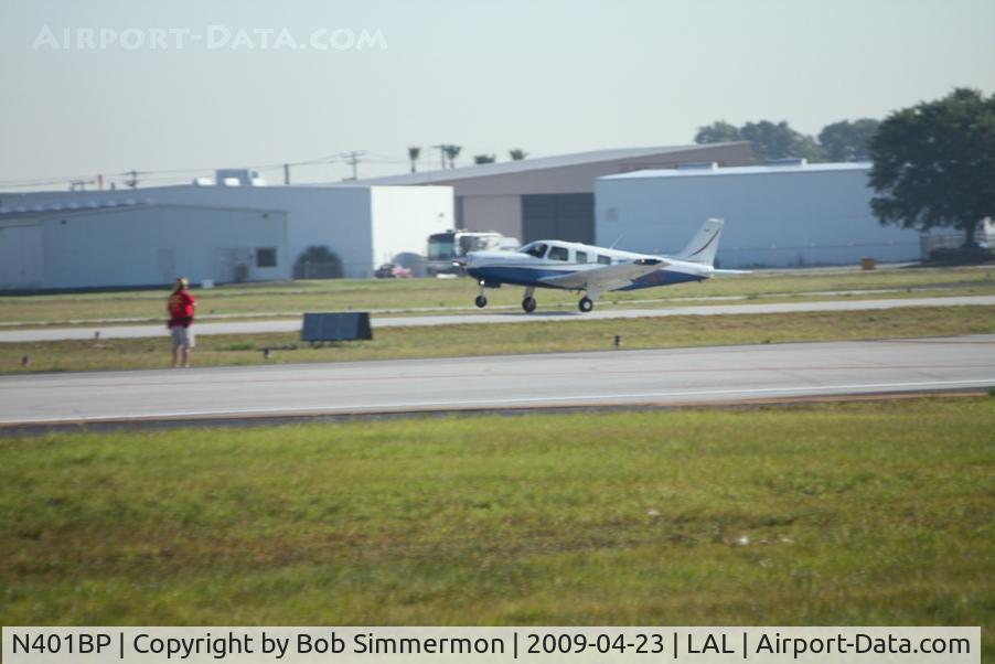 N401BP, 2002 Piper PA-32R-301T Turbo Saratoga C/N 3257289, Arriving at Sun N Fun '09 - Lakeland, Florida