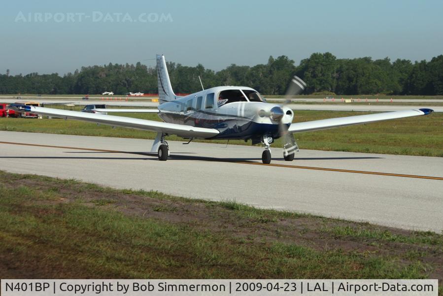 N401BP, 2002 Piper PA-32R-301T Turbo Saratoga C/N 3257289, Arriving at Sun N Fun '09 - Lakeland, Florida