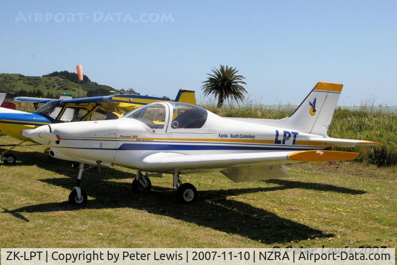 ZK-LPT, Alpi Aviation Pioneer 300 C/N 88, R B Trotter, Fairlie
