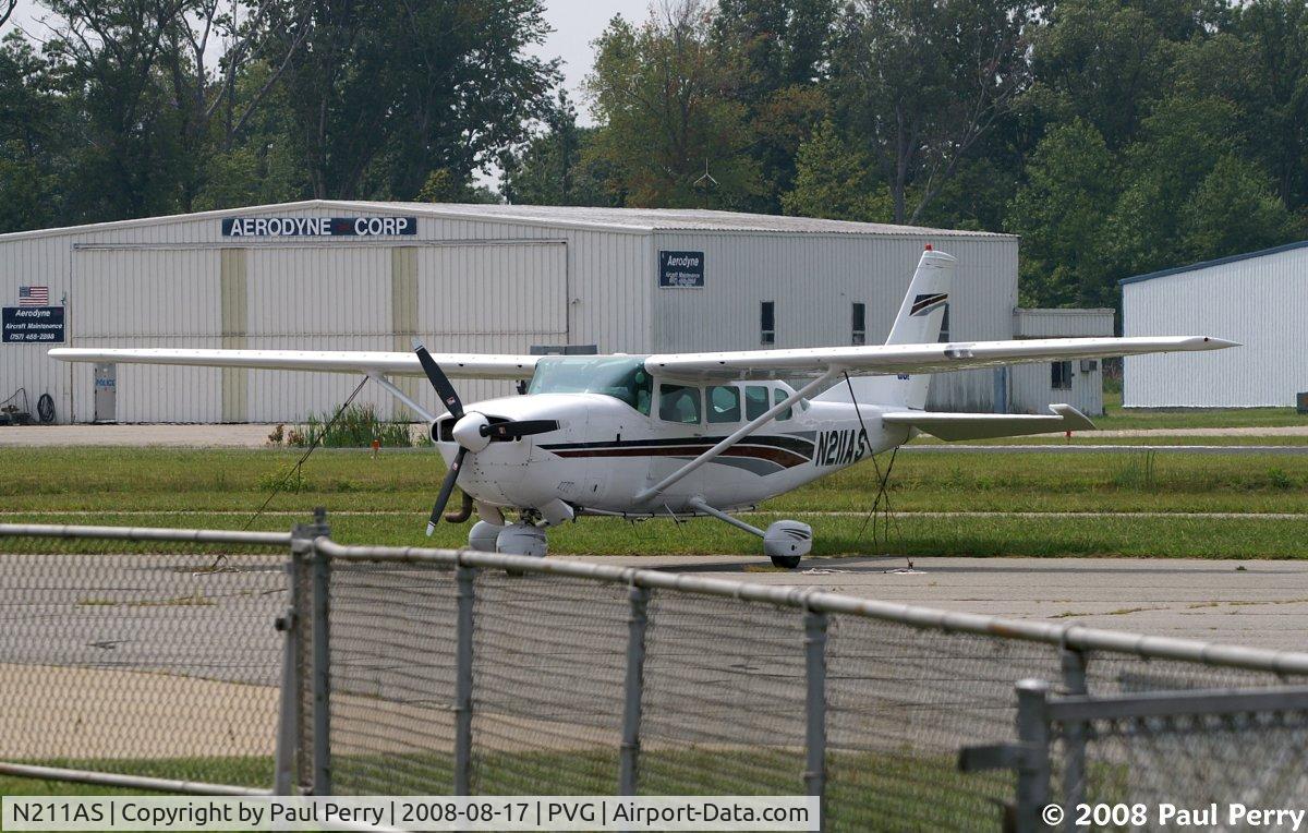 N211AS, 1974 Cessna T207 C/N 20700259, Looking solid on the ramp