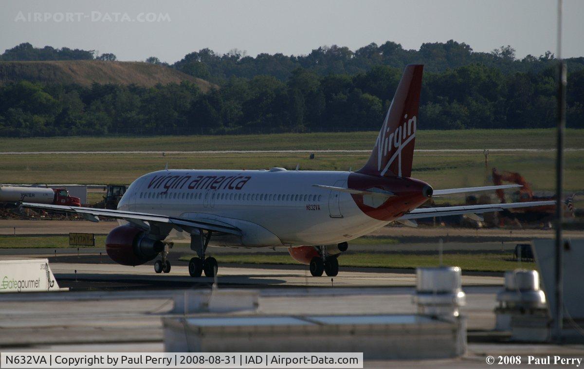 N632VA, 2007 Airbus A320-214 C/N 3155, Taxiing away from the terminal