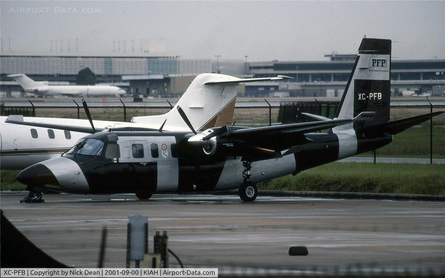 XC-PFB, 1980 Rockwell 695 C/N 95018, KIAH