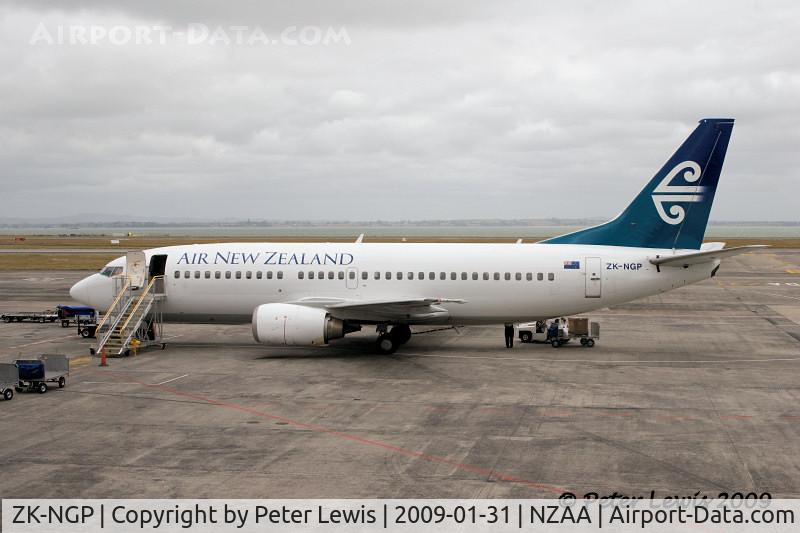 ZK-NGP, 1998 Boeing 737-33A C/N 27459, Air New Zealand Ltd., Auckland