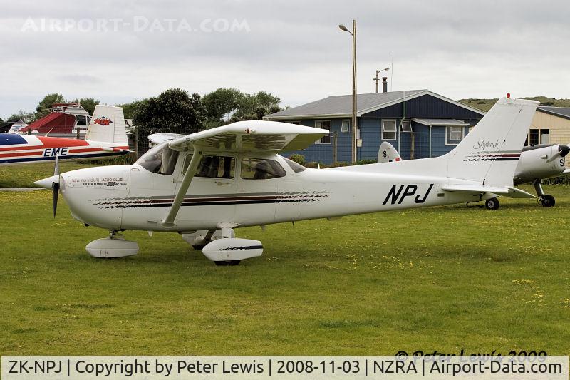 ZK-NPJ, Cessna 172R C/N 17280092, New Plymouth AC