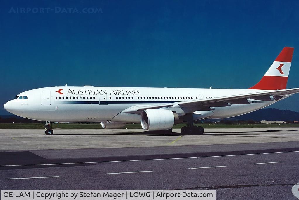 OE-LAM, 1998 Airbus A330-223 C/N 223, First Austrian A330