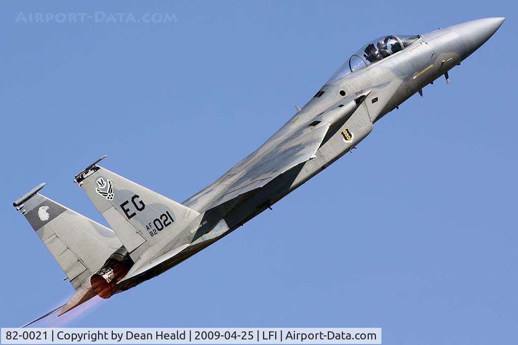 82-0021, 1982 McDonnell Douglas F-15C Eagle C/N 0835/C252, USAF F-15C West Coast Demo aircraft 82-0021 climbing out from RWY 8 in full afterburner to start the routine. This will be the last show for them.