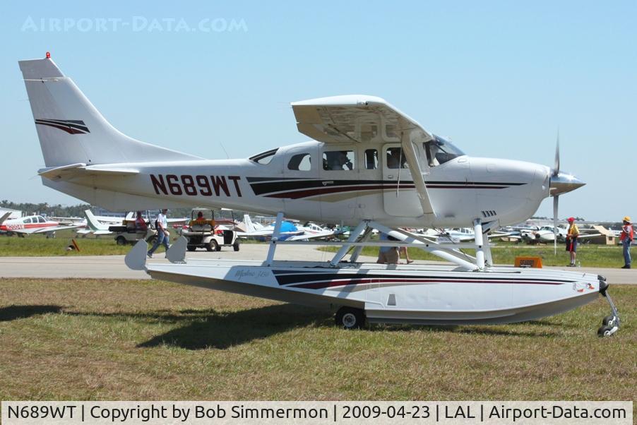 N689WT, 2000 Cessna 206H Stationair C/N 20608083, Arriving at Sun N Fun 2009 - Lakeland, Florida