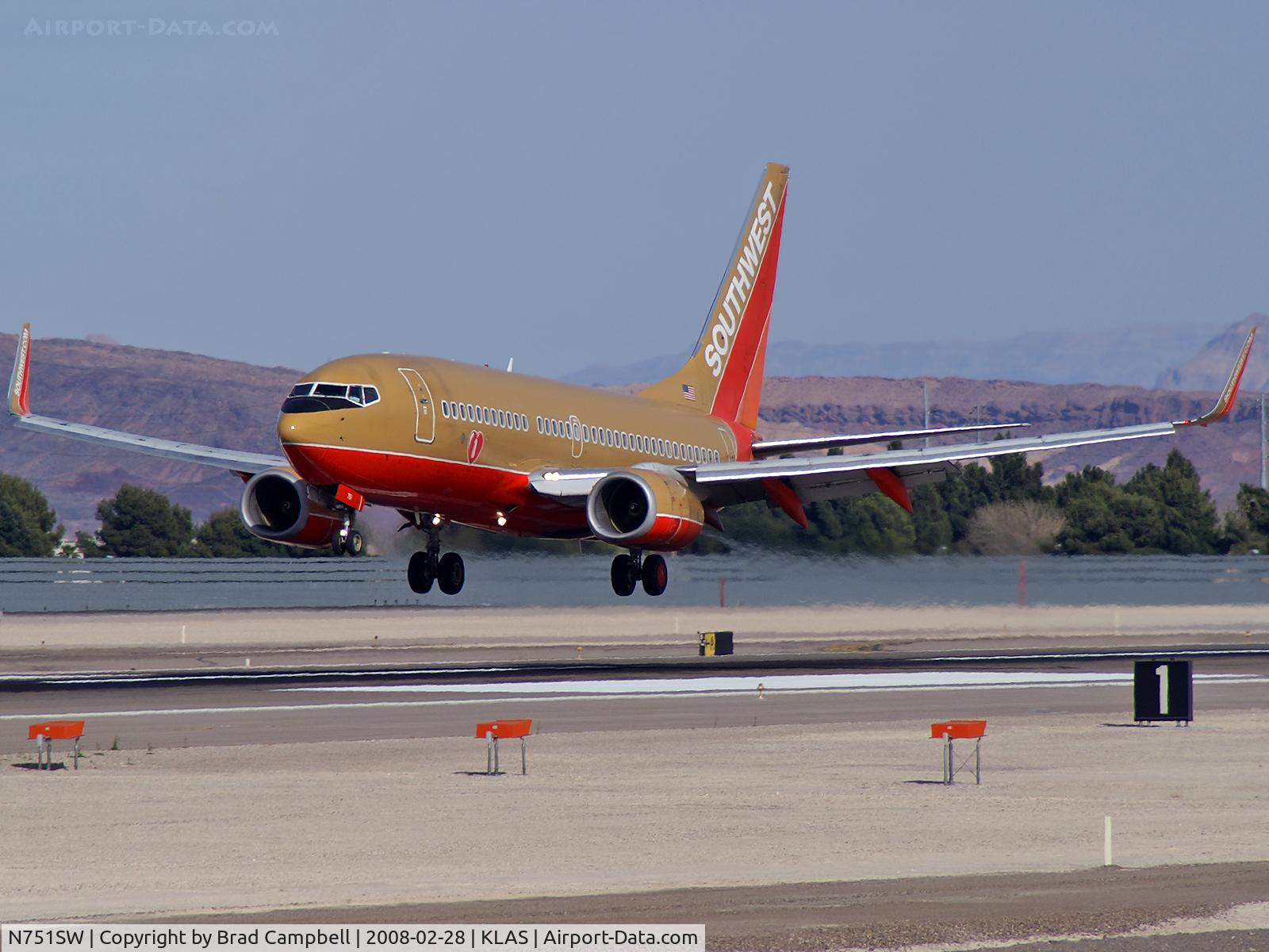 N751SW, 1999 Boeing 737-7H4 C/N 29803, Southwest Airlines / 1999 Boeing 737-7H4