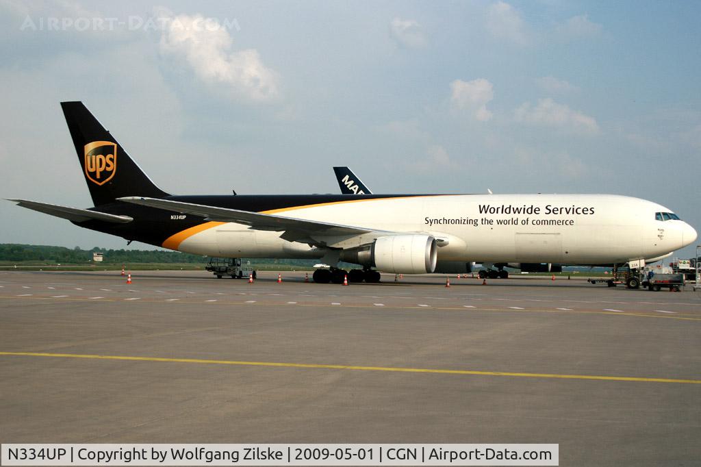 N334UP, 2001 Boeing 767-34AF C/N 32844, visitor