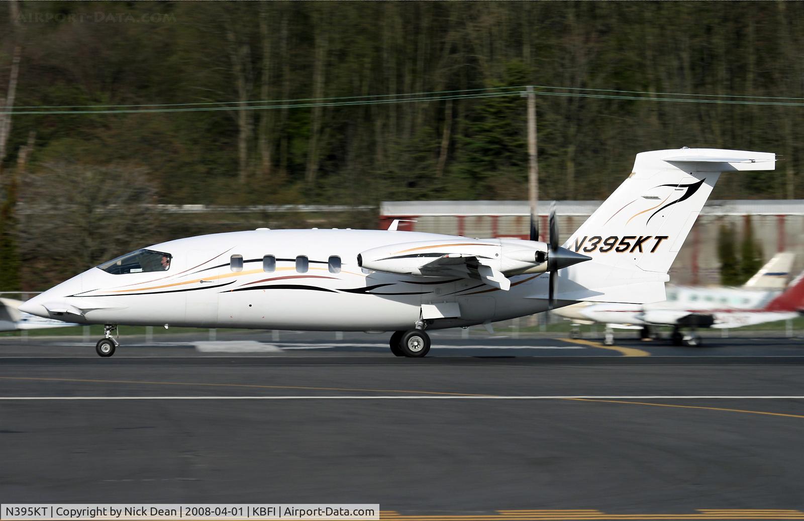 N395KT, 2001 Piaggio P-180 Avanti C/N 1044, KBFI
