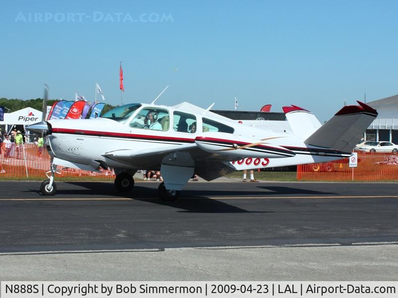 N888S, 1976 Beech V35A Bonanza C/N D-9937, Sun N Fun 2009 - Lakeland, Florida