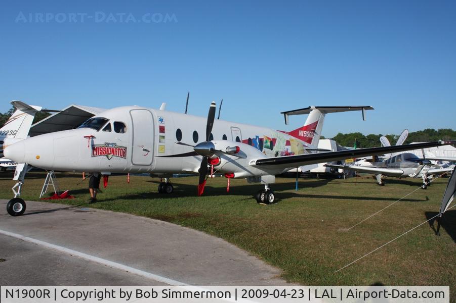 N1900R, 1993 Beech 1900D C/N UE-64, Sun N Fun 2009 - Lakeland, Florida