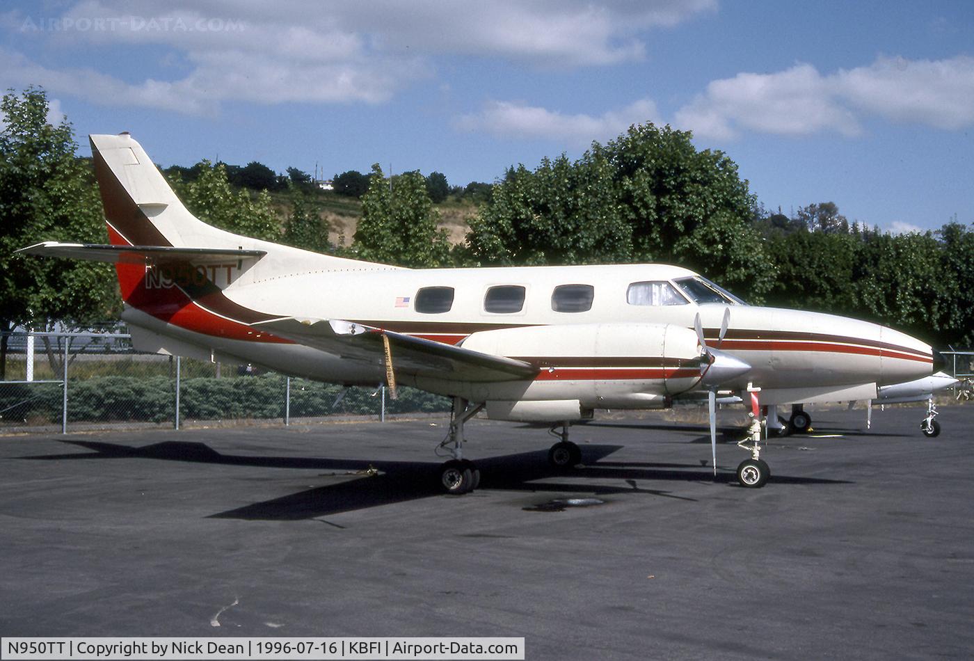 N950TT, 1973 Swearingen SA-226T Merlin III C/N T225, KBFI W/O Stalled on takeoff from Front Range Airport 19-Dec-1997