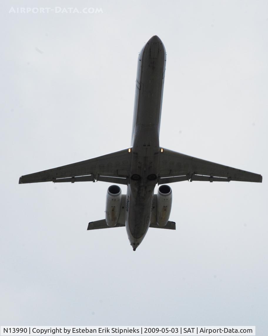 N13990, 2000 Embraer EMB-145LR C/N 145277, Departing 12R SAT Hot and High conditions