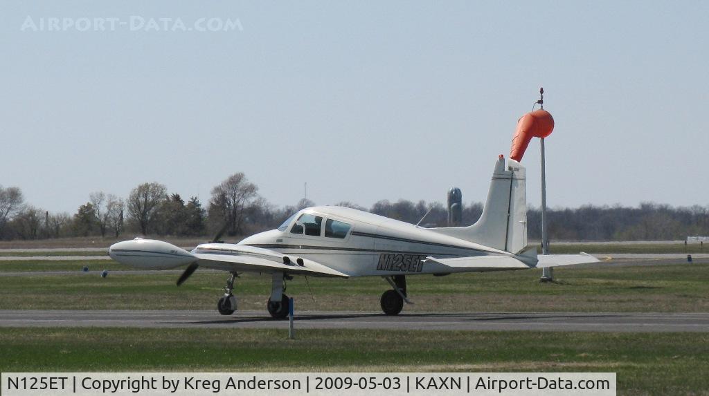 N125ET, 1958 Cessna 310B C/N 35706, A 51 year old Cessna 310B!!