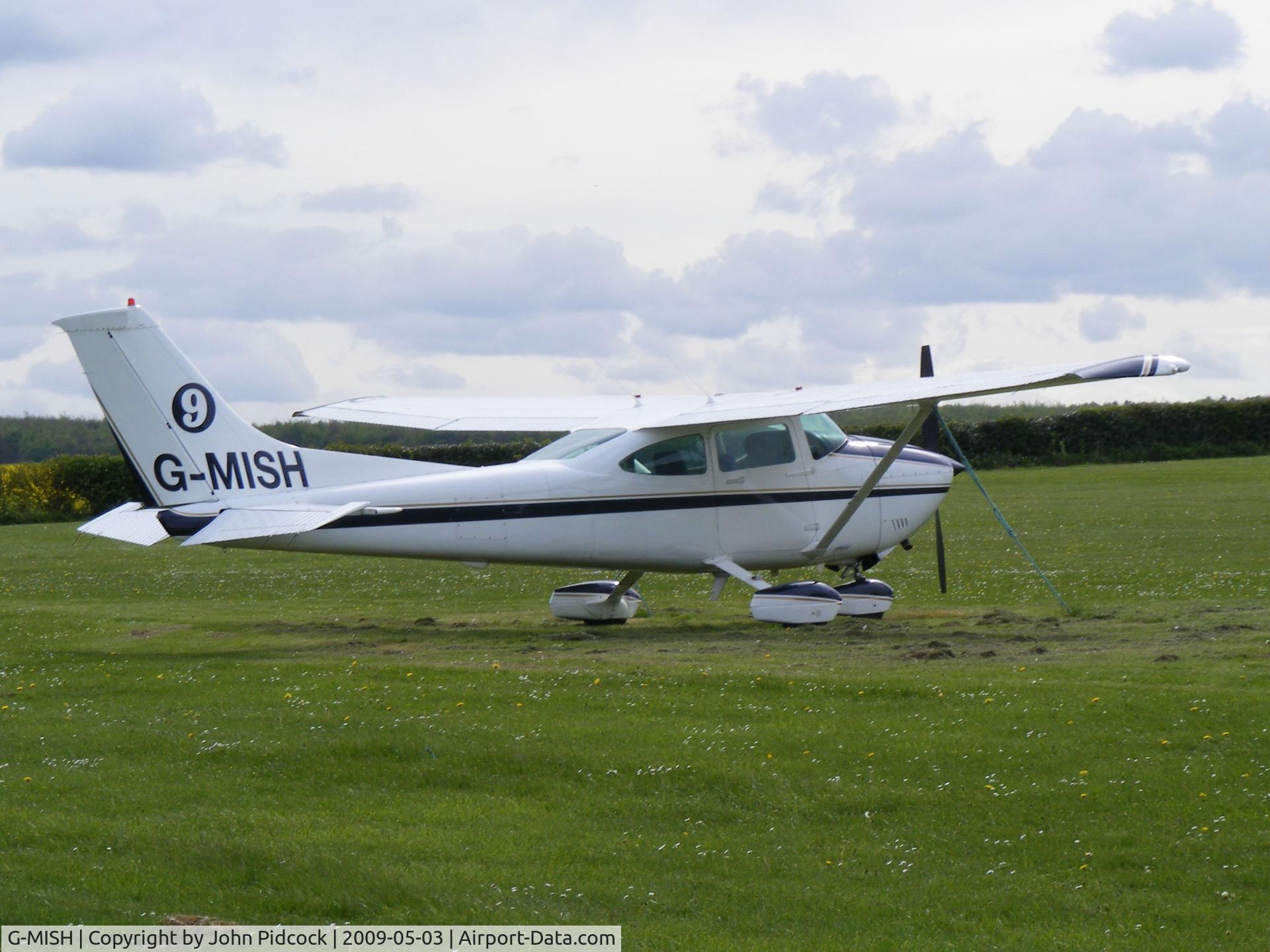 G-MISH, 1981 Cessna 182R Skylane C/N 182-67888, at Netherthorpe