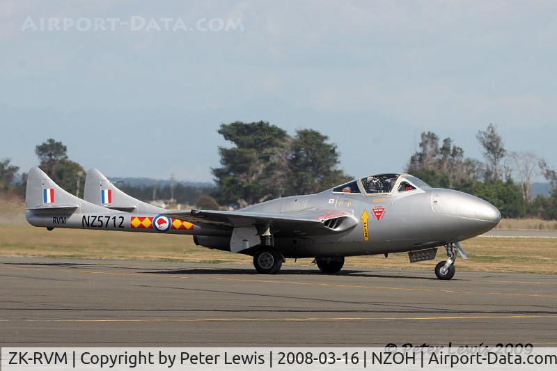 ZK-RVM, De Havilland DH-115 Vampire T.55 C/N 985, B A & J C Emeny Ltd., Inglewood - as NZ5712