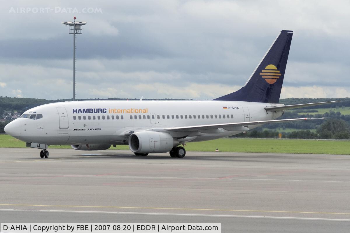 D-AHIA, 1999 Boeing 737-73S C/N 29082, Hamburg International B737 taxies to the stand at Saarbruecken