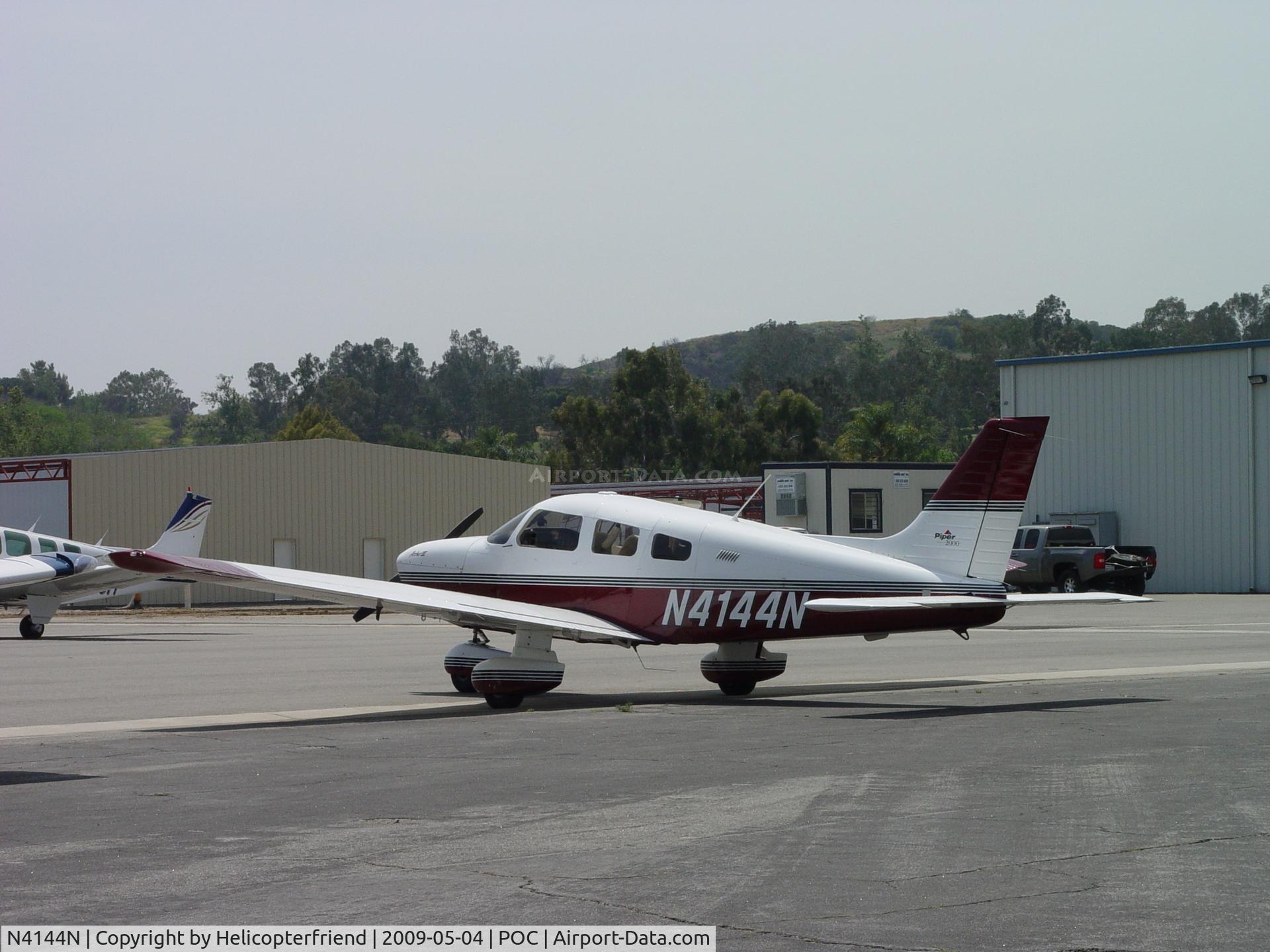 N4144N, 2000 Piper PA-28-181 Cherokee Archer III C/N 2843361, Parked near Howard Aviation