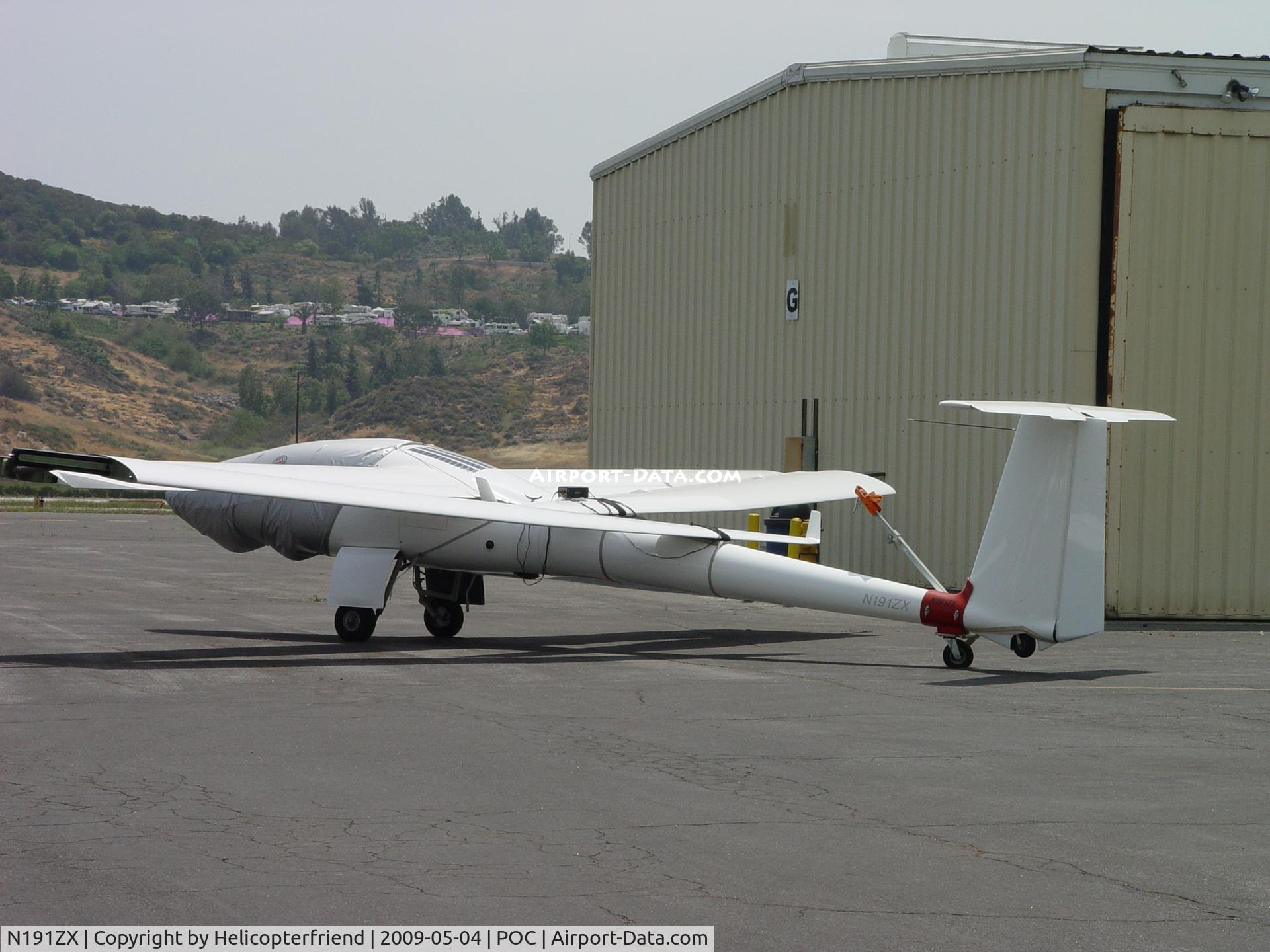 N191ZX, 2002 Stemme S-10VT C/N 11-073, Wings folded windshield covered waiting hanger clean out