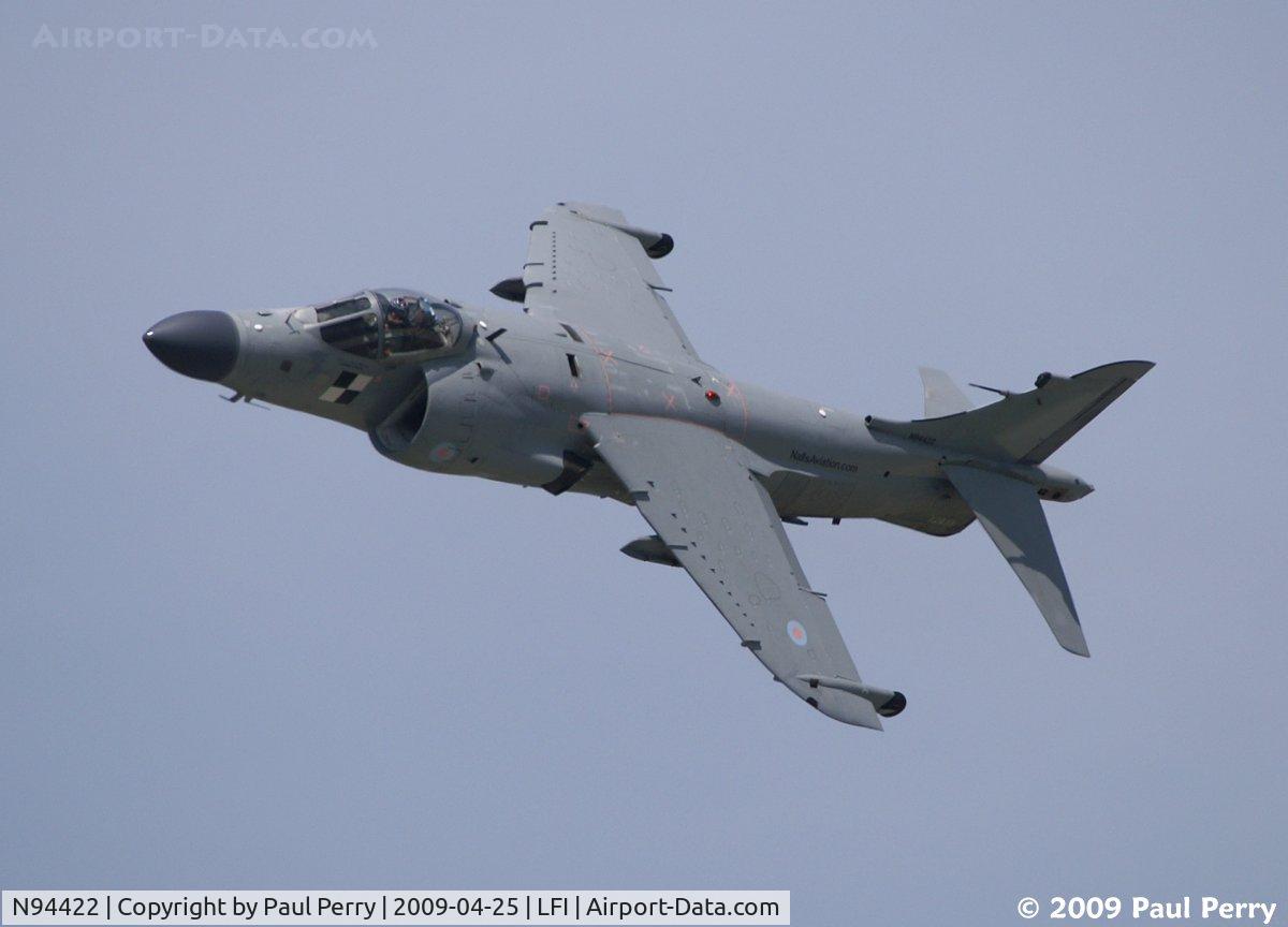 N94422, 1979 British Aerospace Sea Harrier F/A.2 C/N 41H-912002/DB2, The Shar, looking good in a turn