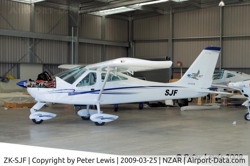 ZK-SJF, 2009 Tecnam P-92 Eaglet C/N 1204, S J Field, Cheviot