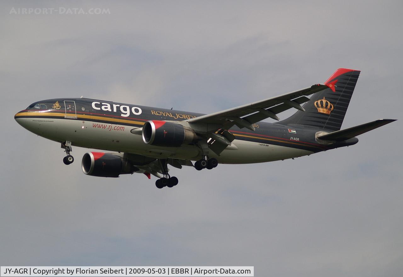 JY-AGR, 1988 Airbus A310-304(F) C/N 490/4451, Short final rwy 25R