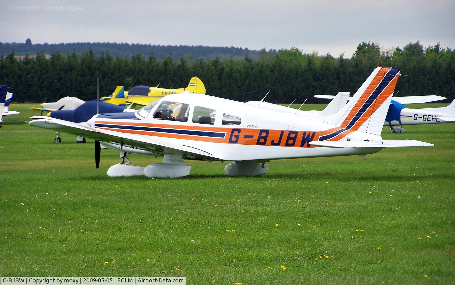 G-BJBW, 1981 Piper PA-28-161 Cherokee Warrior II C/N 28-8116280, Piper Warrior II at White Waltham