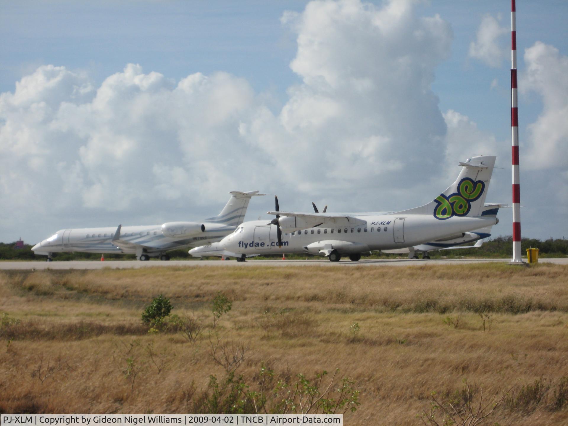 PJ-XLM, 1994 ATR 42-320 C/N 378, Had some engine trouble and had to be assisted by sister 
