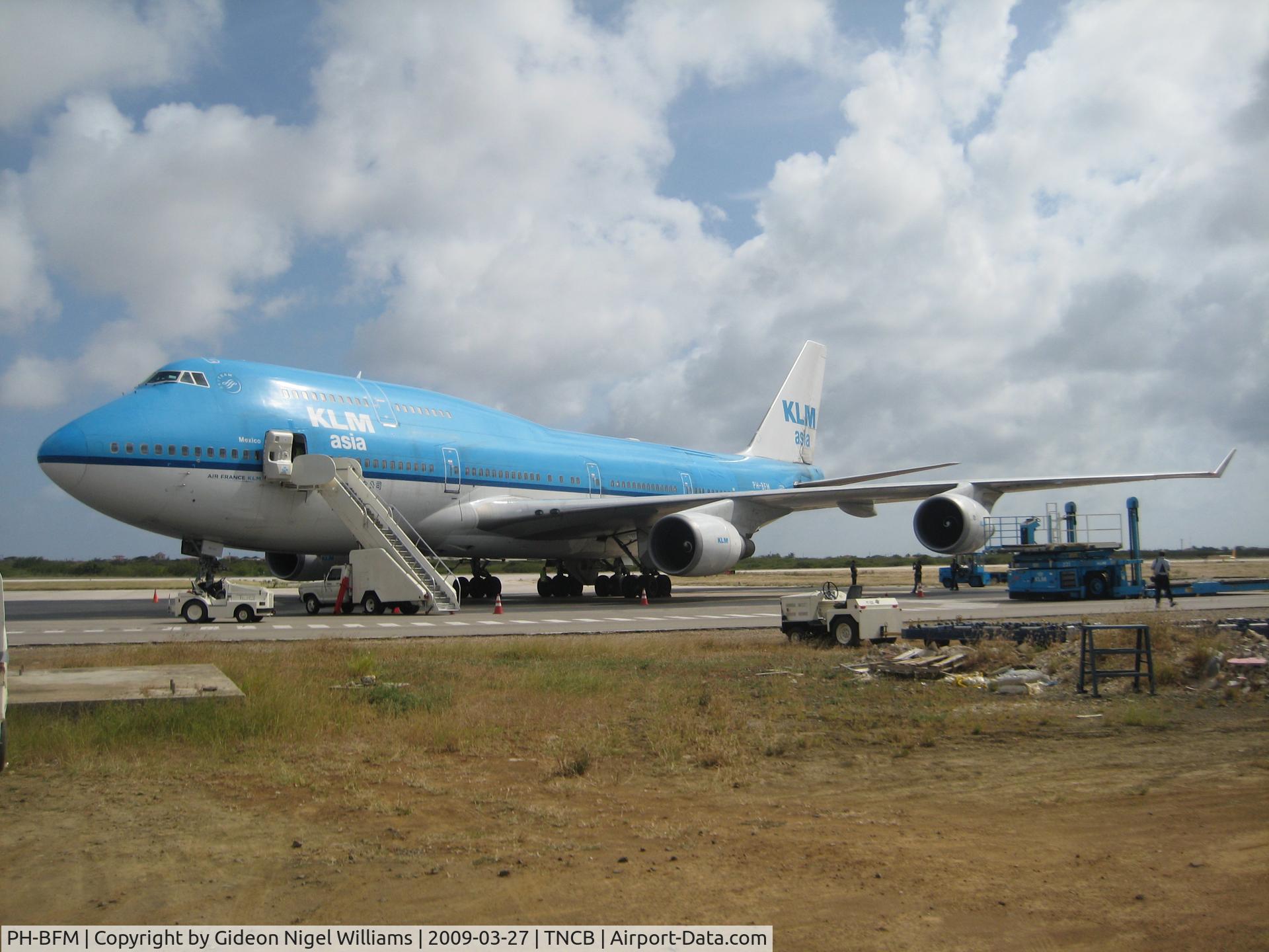 PH-BFM, 1992 Boeing 747-406BC C/N 26373, First time here in Bonaire