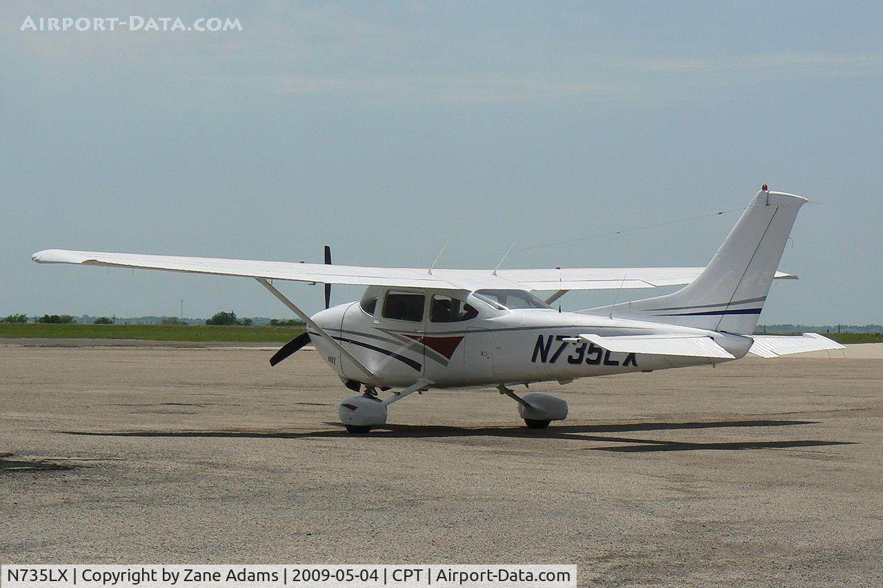 N735LX, 1977 Cessna 182Q Skylane C/N 18265519, At Cleburne, Texas