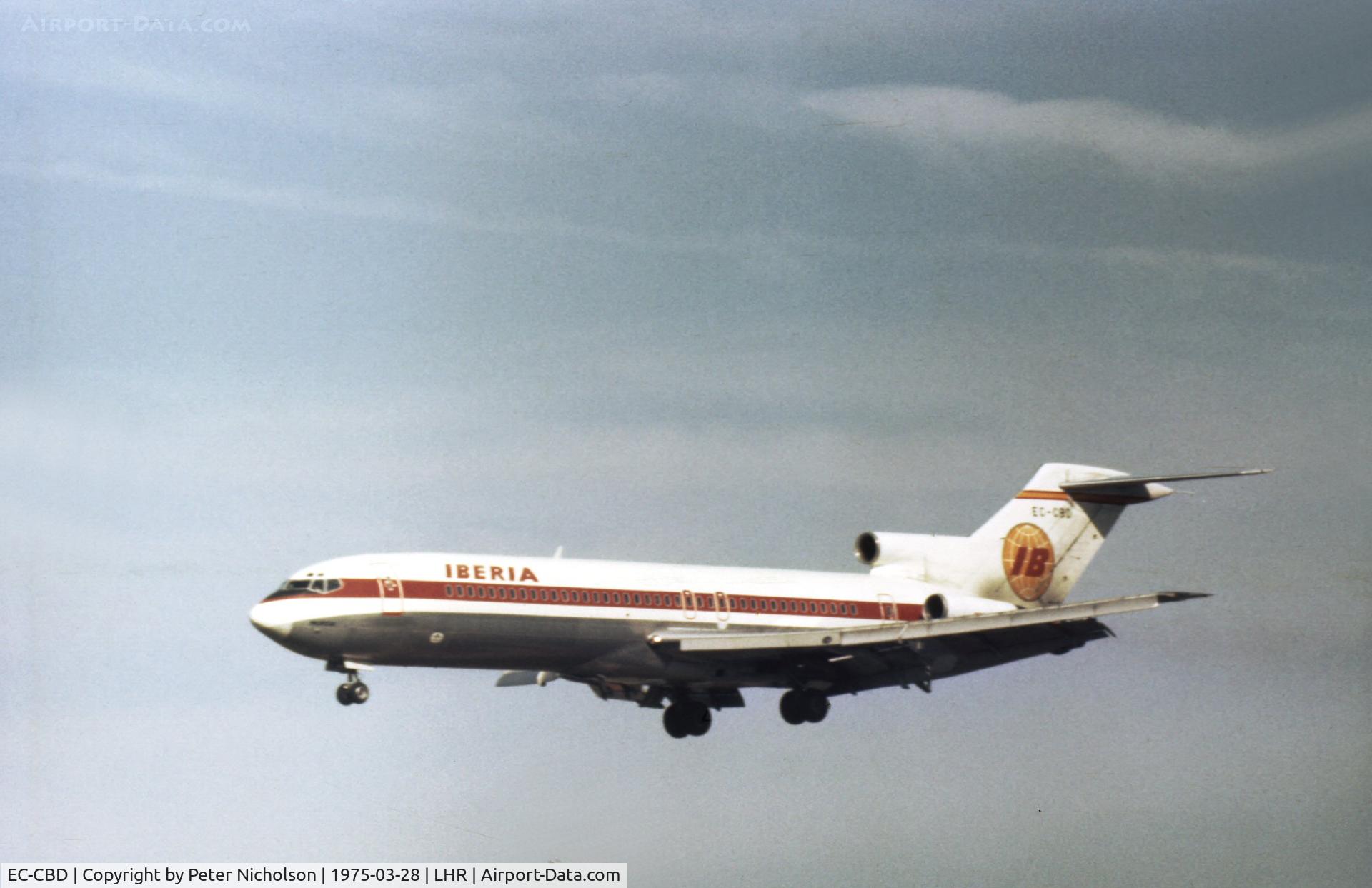 EC-CBD, 1972 Boeing 727-256 C/N 20598, Boeing 727-256 of Iberia on final approach to Heathrow in the Spring of 1975.
