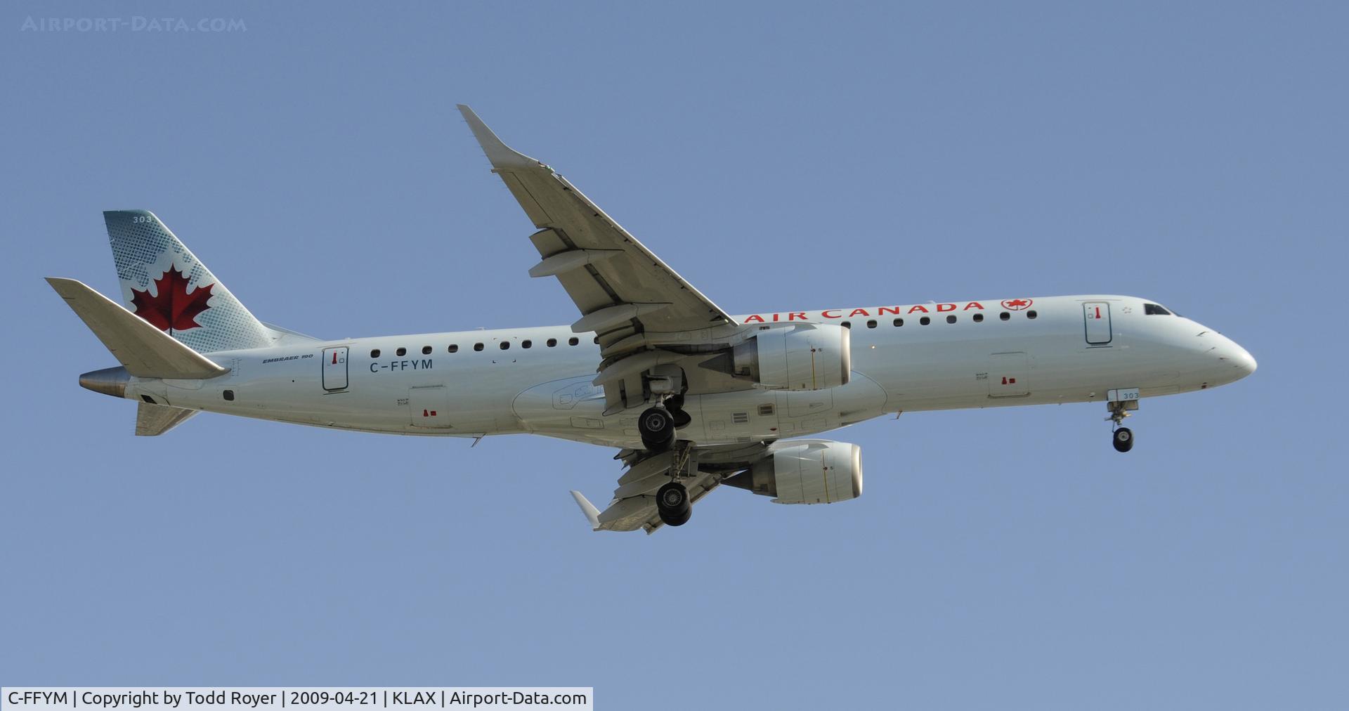 C-FFYM, 2005 Embraer 190AR (ERJ-190-100IGW) C/N 19000015, Landing 24R at LAX