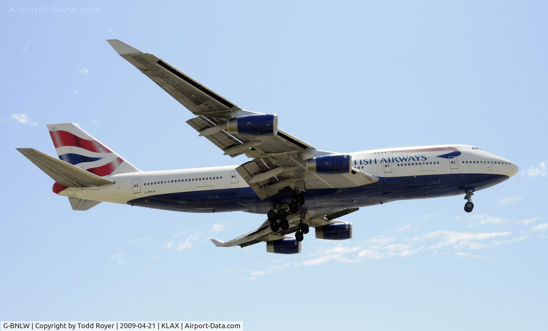 G-BNLW, 1992 Boeing 747-436 C/N 25432, Landing 24R at LAX