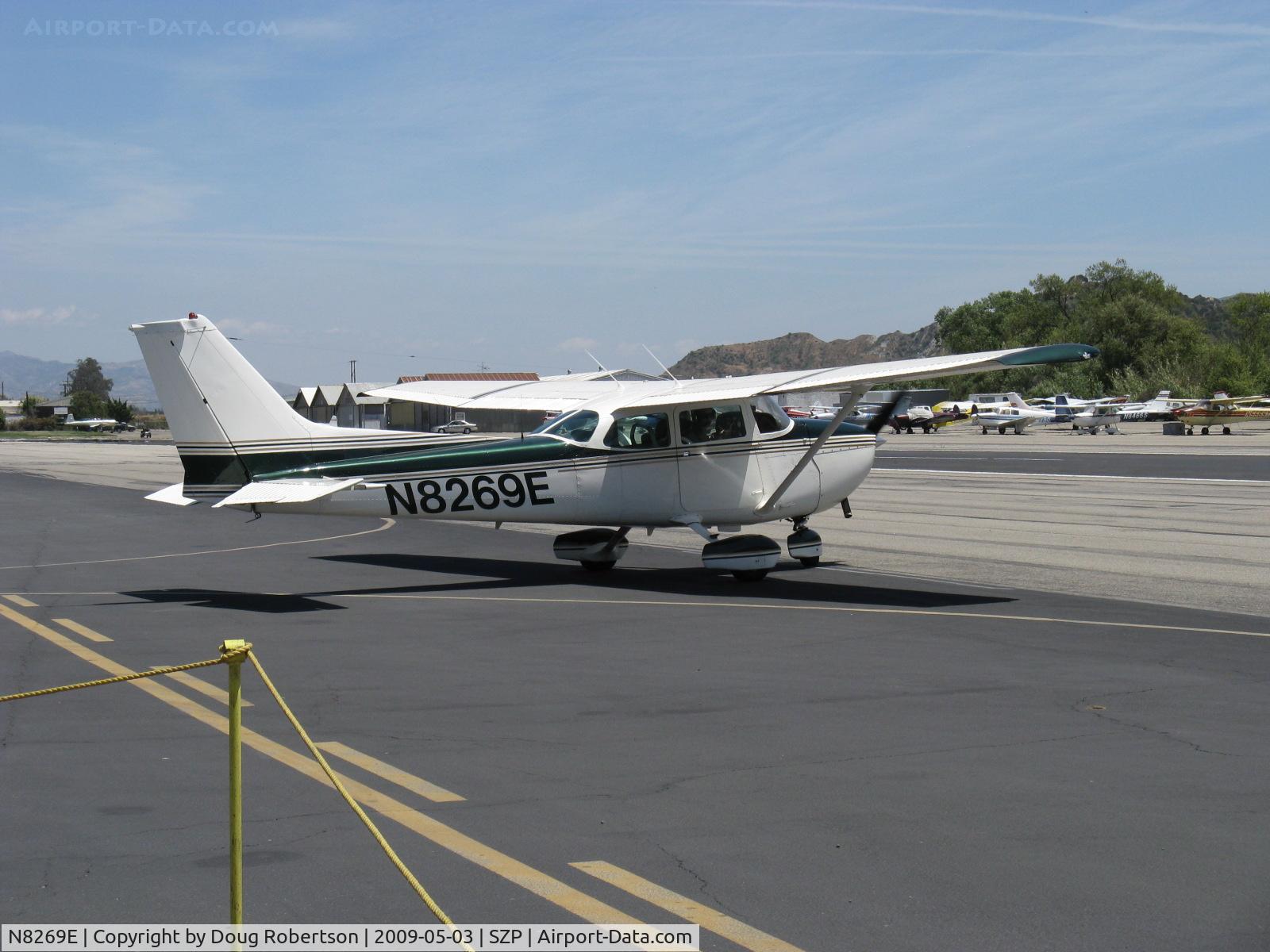 N8269E, 1979 Cessna 172N C/N 17272159, 1979 Cessna 172N, Lycoming O-320-H2AD 160 hp