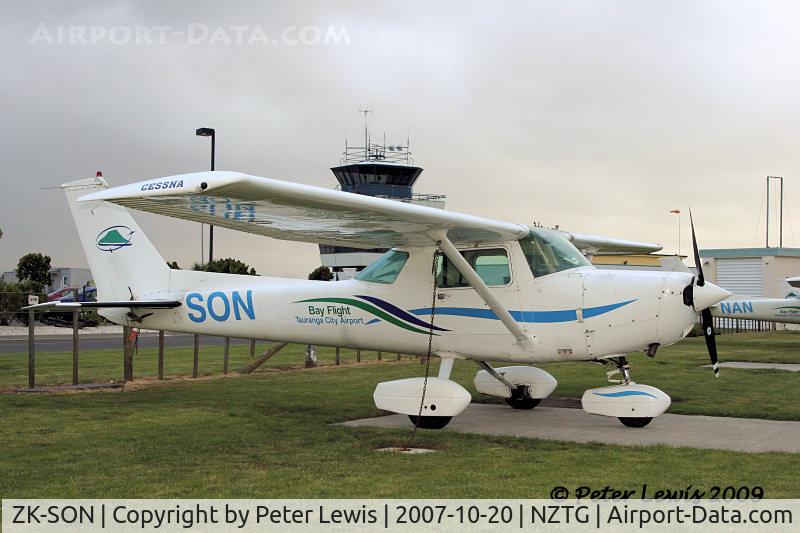 ZK-SON, Cessna 152 C/N 15284105, Bay Flight International Ltd., Mt Maunganui