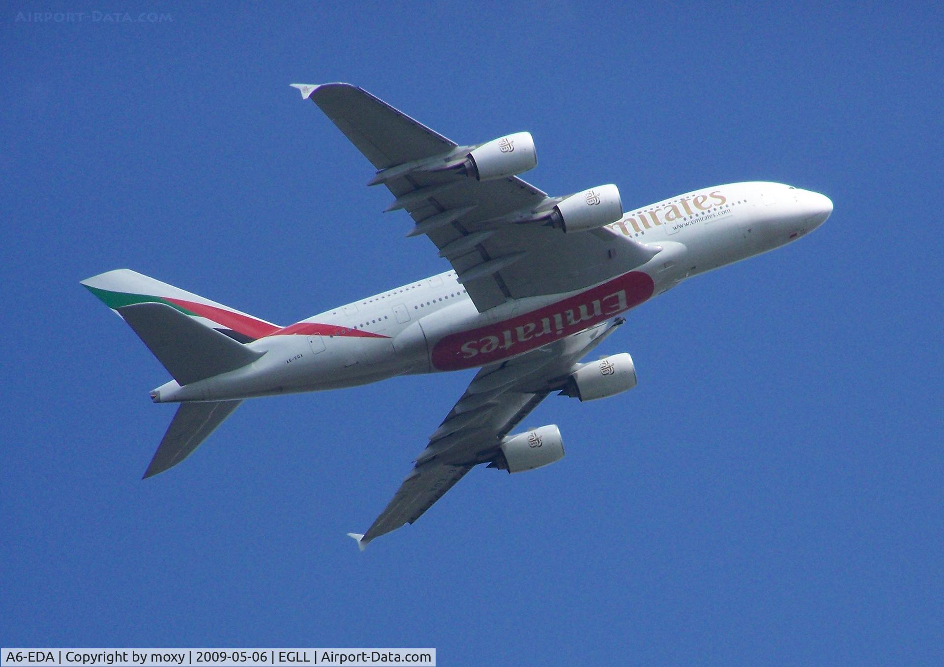 A6-EDA, 2007 Airbus A380-861 C/N 011, Emirates A380 over Runnymede, departing London Heathrow