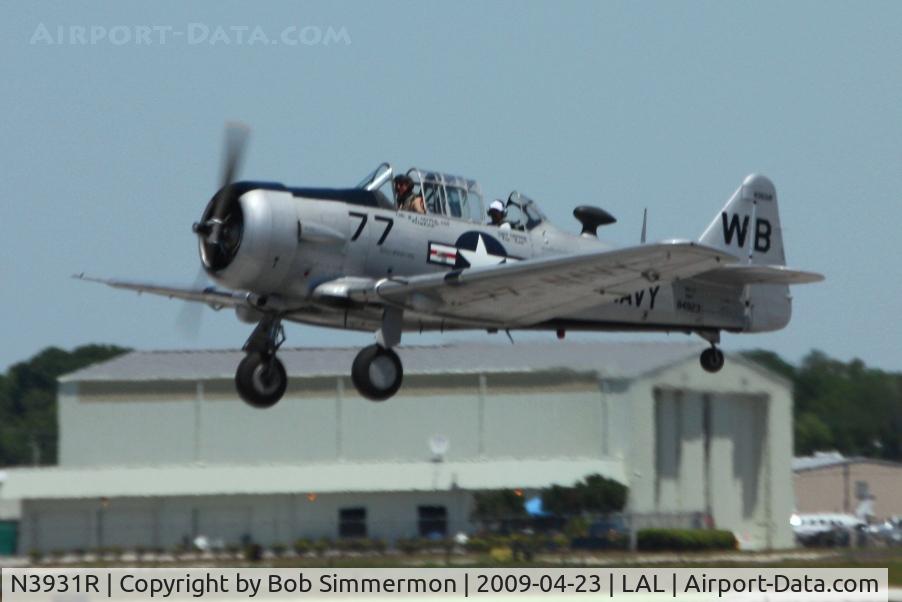 N3931R, North American AT-6B Texan C/N 84-923, Departing Sun N Fun 2009 - Lakeland, Florida