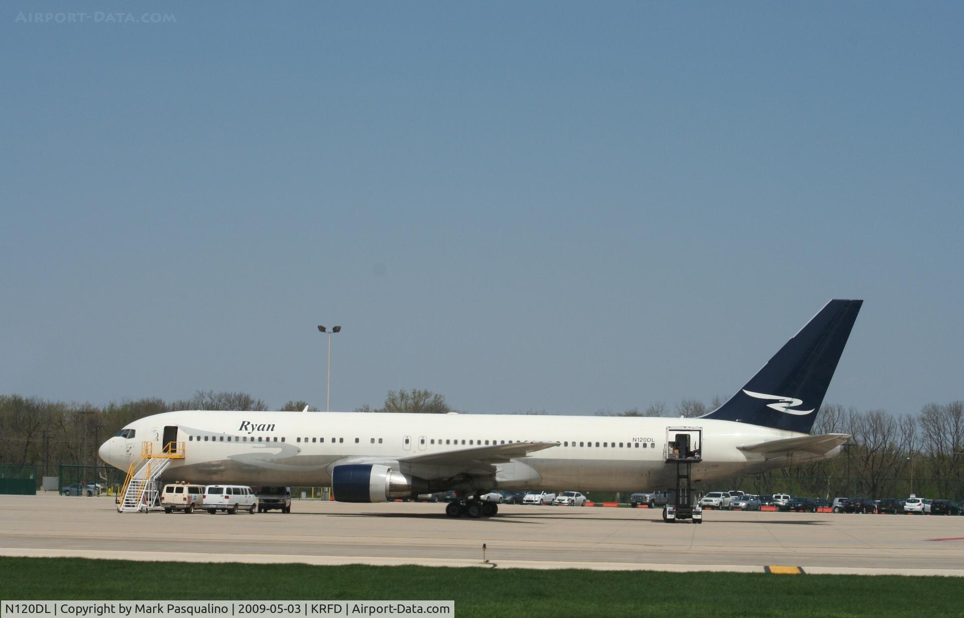 N120DL, 1986 Boeing 767-332 C/N 23279, Boeing 767-300
