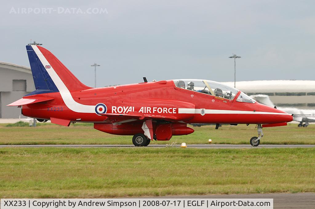XX233, 1978 Hawker Siddeley Hawk T.1 C/N 069/312069, Farnborough Airshow 2008.