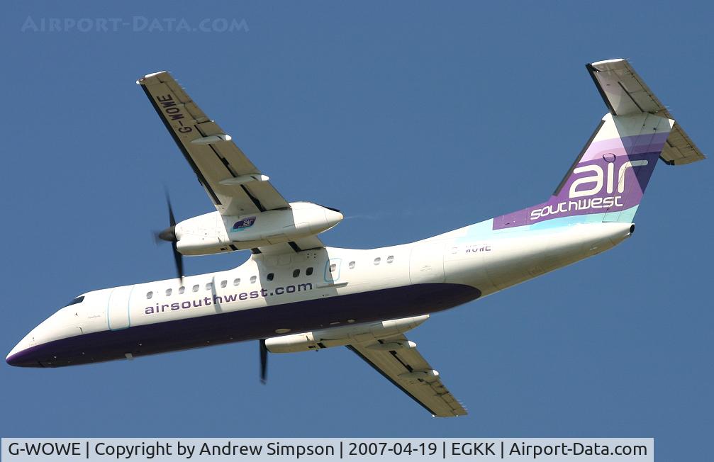 G-WOWE, 1991 De Havilland Canada DHC-8-311 Dash 8 C/N 256, Departing LGW.