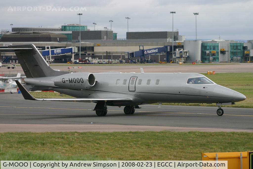 G-MOOO, 2004 Learjet 45 C/N 45-2007, Taxiing for departure.